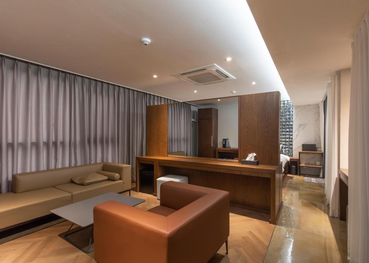 Hotel Wolmido Incheon Bagian luar foto