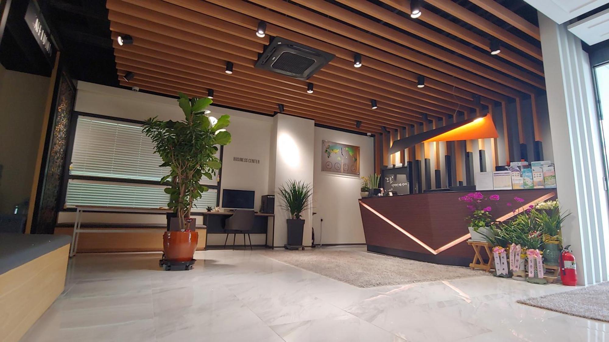 Hotel Wolmido Incheon Bagian luar foto